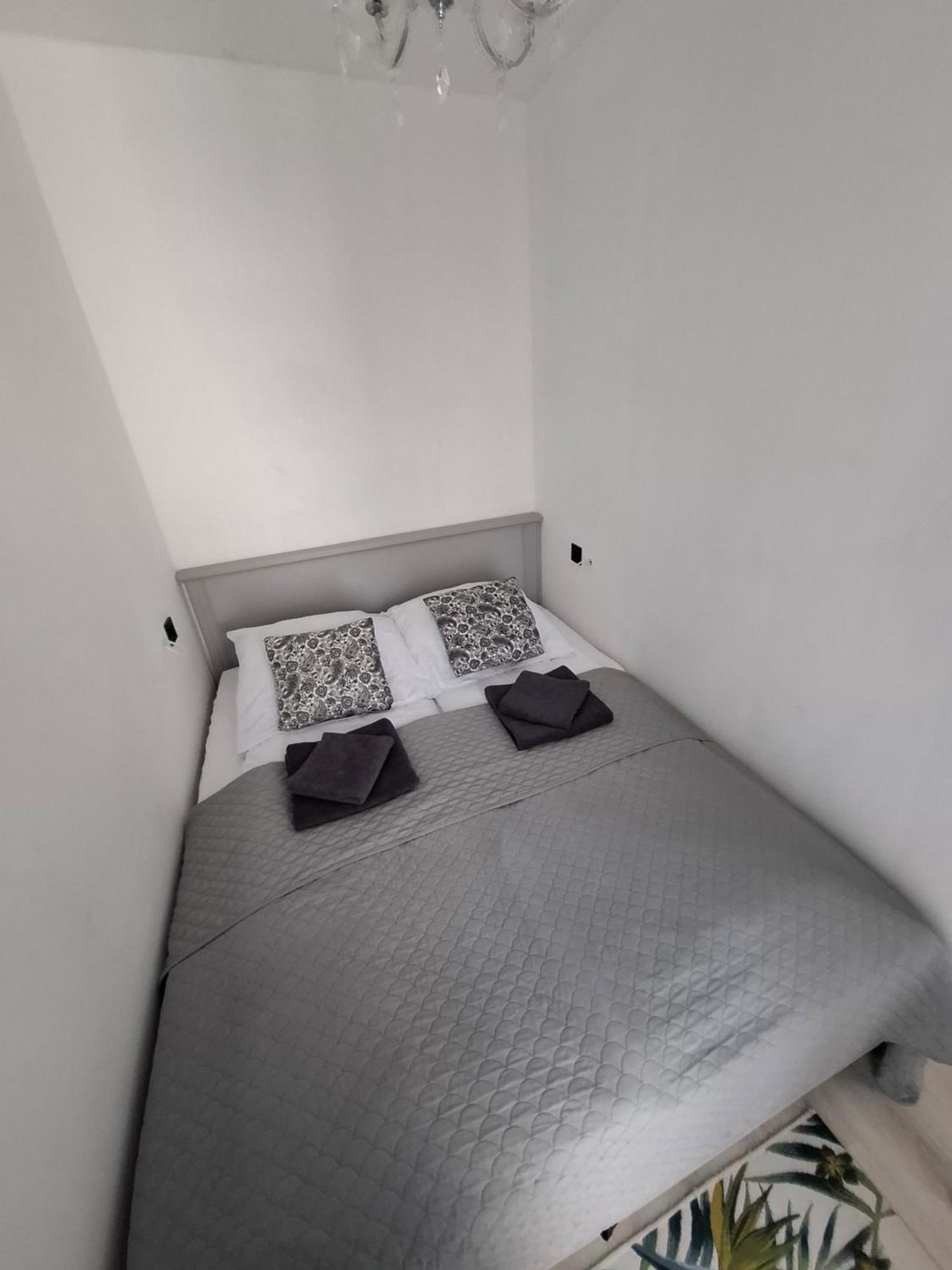 Bagry Rooms2 - Z Sypialnia I Miejscem Postojowym